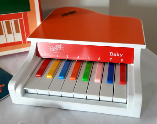 Anos 80 Piano De Brinquedo Hering Baby Na Caixa Nunca Usado!